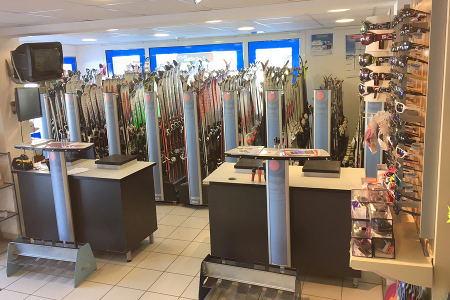 Ski rental La Toussuire Intersport