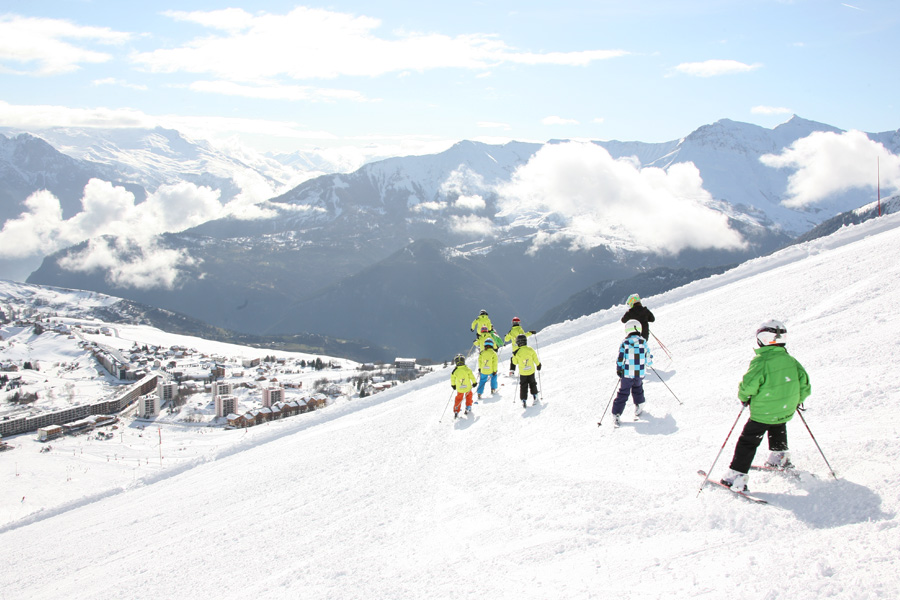 Ski rental La Toussuire Intersport